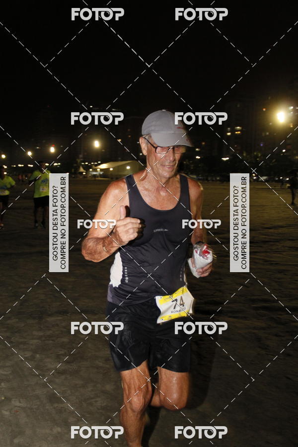 Buy your photos of the eventCircuito Jovem Pan Night Run - Etapa Santos on Fotop