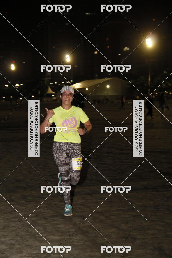 Buy your photos of the eventCircuito Jovem Pan Night Run - Etapa Santos on Fotop