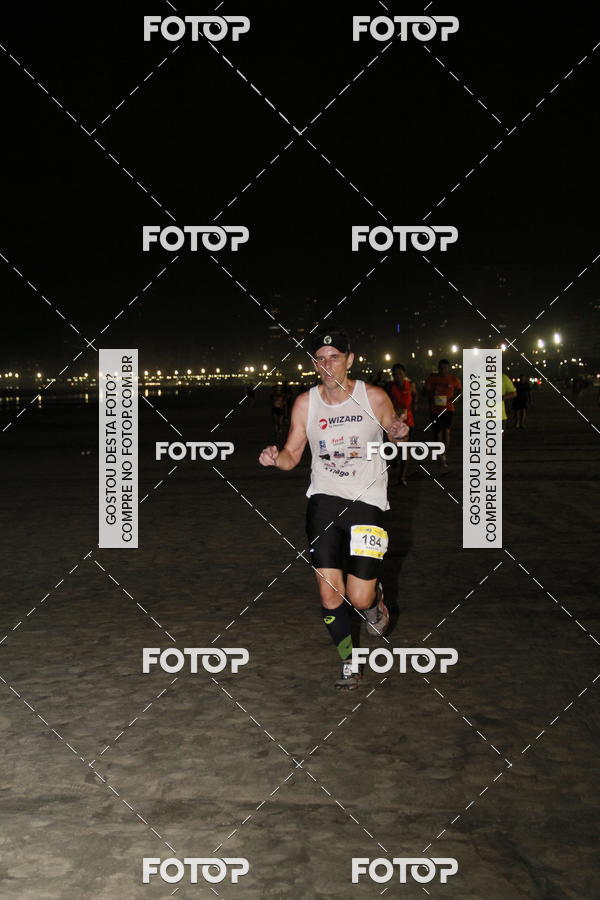 Buy your photos of the eventCircuito Jovem Pan Night Run - Etapa Santos on Fotop