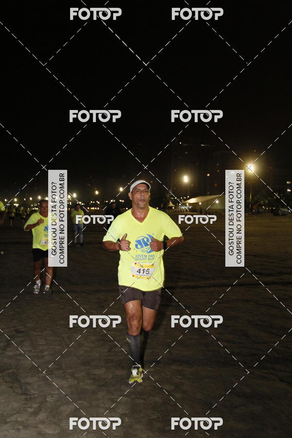 Buy your photos of the eventCircuito Jovem Pan Night Run - Etapa Santos on Fotop