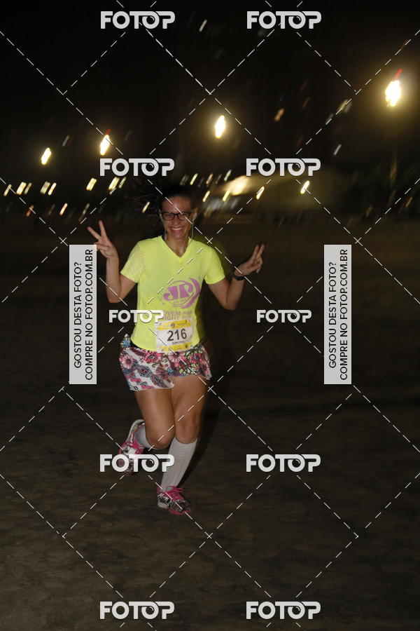 Buy your photos of the eventCircuito Jovem Pan Night Run - Etapa Santos on Fotop