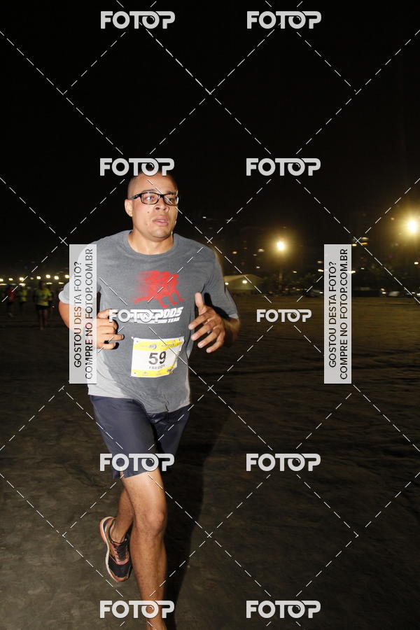 Buy your photos of the eventCircuito Jovem Pan Night Run - Etapa Santos on Fotop