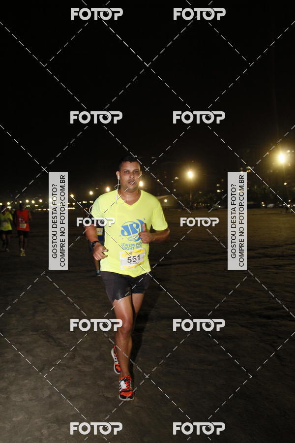Buy your photos of the eventCircuito Jovem Pan Night Run - Etapa Santos on Fotop