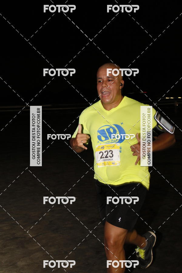 Buy your photos of the eventCircuito Jovem Pan Night Run - Etapa Santos on Fotop