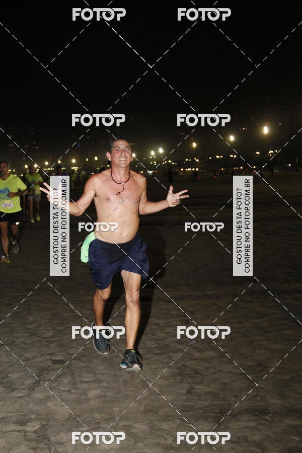 Buy your photos of the eventCircuito Jovem Pan Night Run - Etapa Santos on Fotop