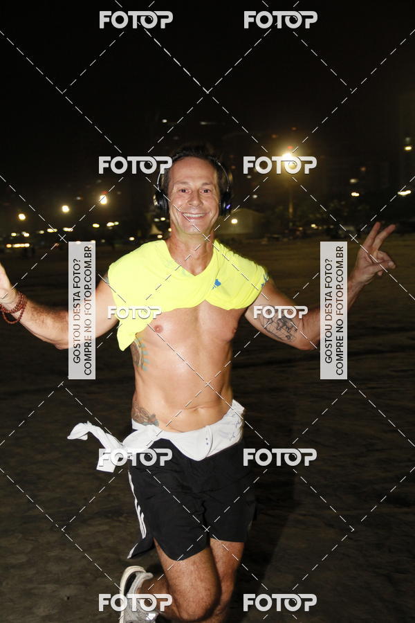 Buy your photos of the eventCircuito Jovem Pan Night Run - Etapa Santos on Fotop