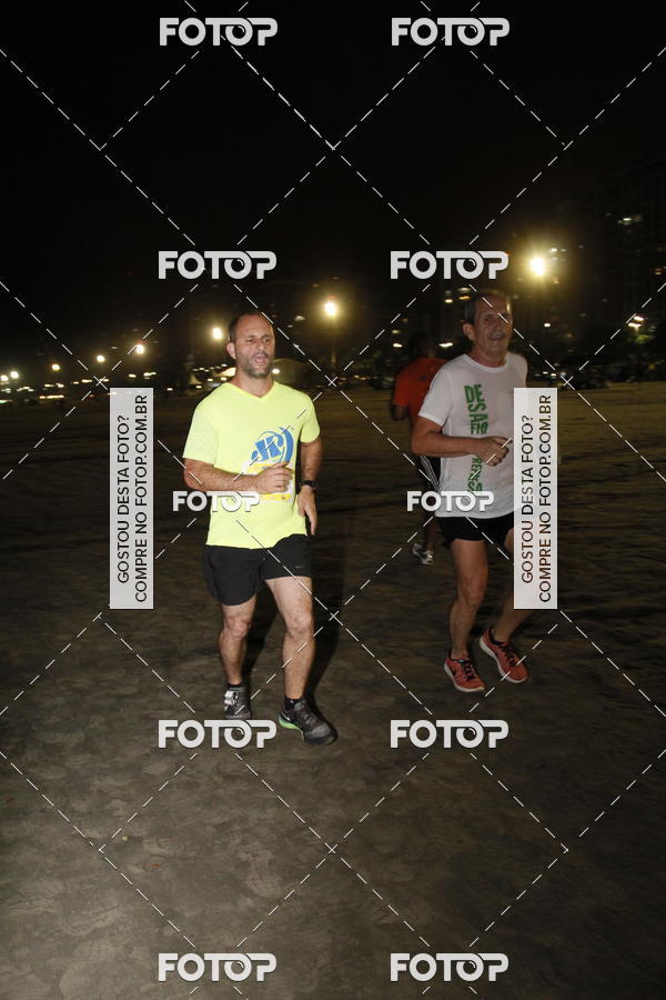 Buy your photos of the eventCircuito Jovem Pan Night Run - Etapa Santos on Fotop