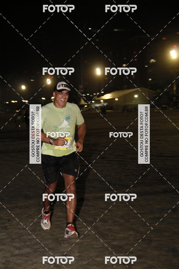 Buy your photos of the eventCircuito Jovem Pan Night Run - Etapa Santos on Fotop