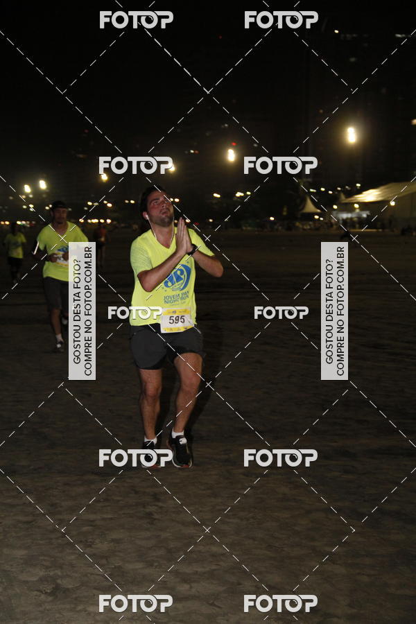 Buy your photos of the eventCircuito Jovem Pan Night Run - Etapa Santos on Fotop