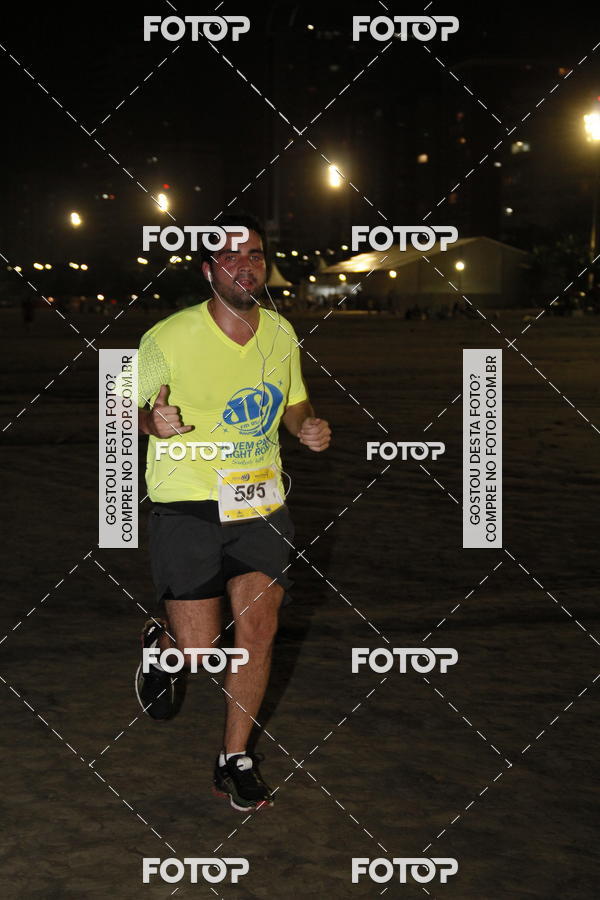 Buy your photos of the eventCircuito Jovem Pan Night Run - Etapa Santos on Fotop