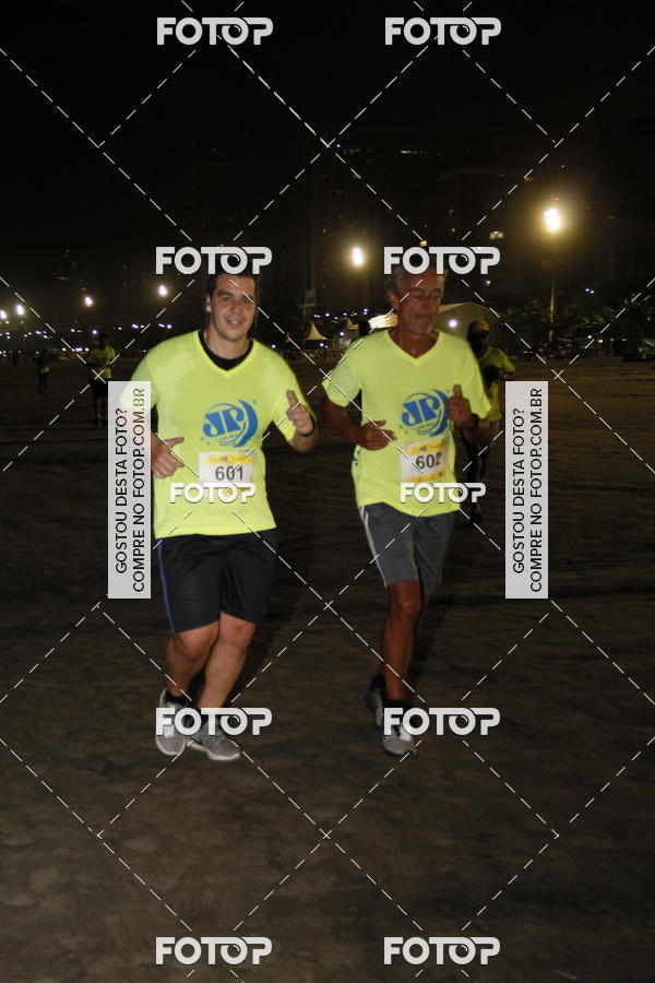 Buy your photos of the eventCircuito Jovem Pan Night Run - Etapa Santos on Fotop