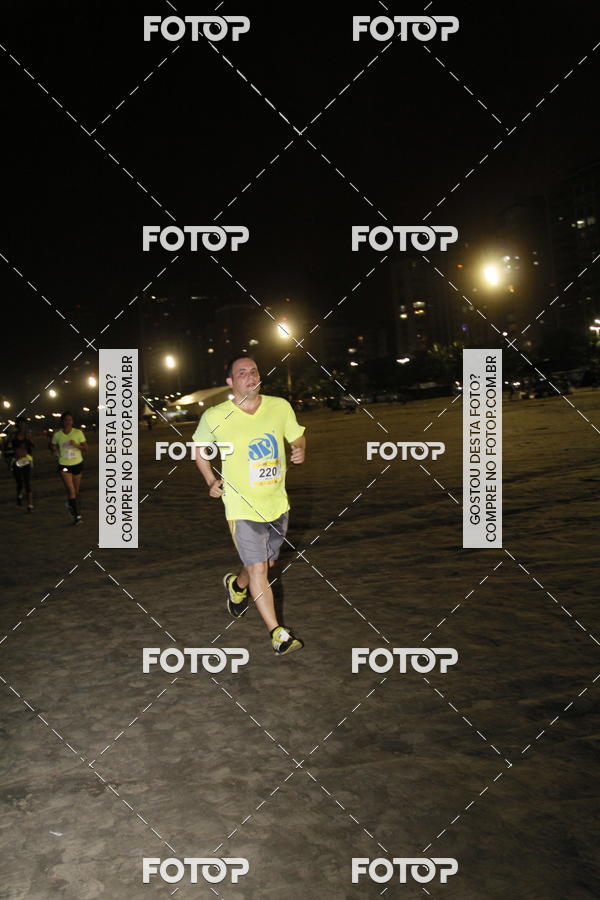 Buy your photos of the eventCircuito Jovem Pan Night Run - Etapa Santos on Fotop