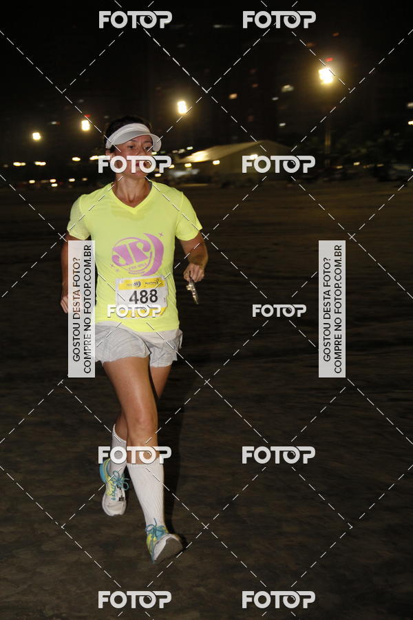 Buy your photos of the eventCircuito Jovem Pan Night Run - Etapa Santos on Fotop