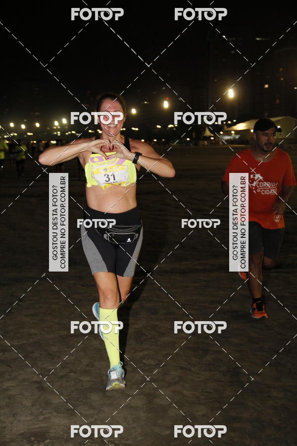 Buy your photos of the eventCircuito Jovem Pan Night Run - Etapa Santos on Fotop