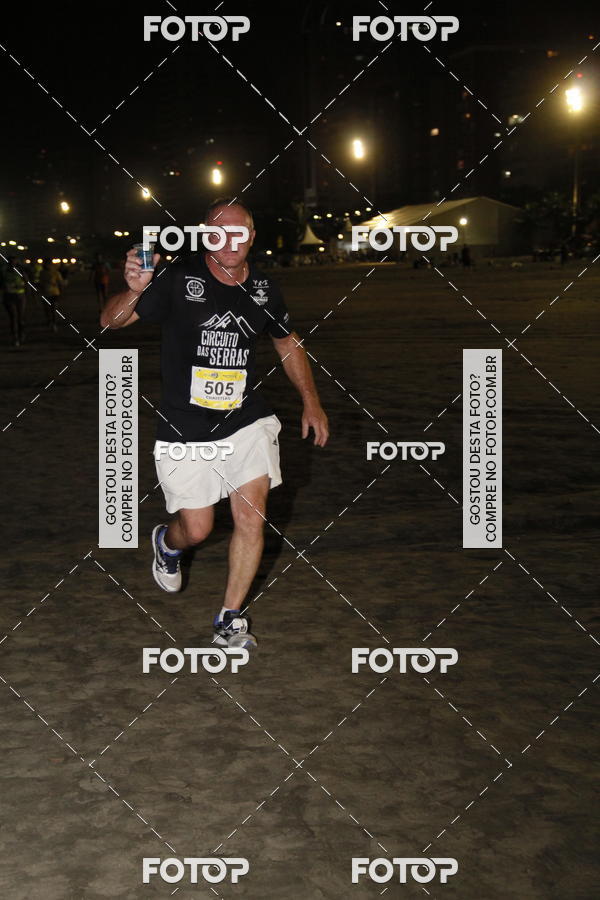 Buy your photos of the eventCircuito Jovem Pan Night Run - Etapa Santos on Fotop