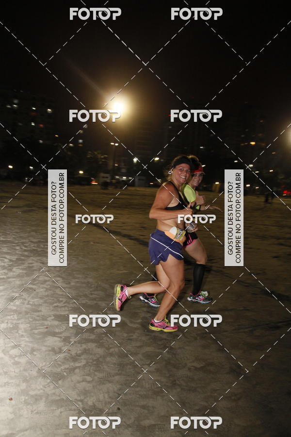 Buy your photos of the eventCircuito Jovem Pan Night Run - Etapa Santos on Fotop