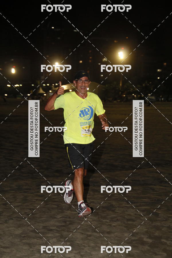 Buy your photos of the eventCircuito Jovem Pan Night Run - Etapa Santos on Fotop