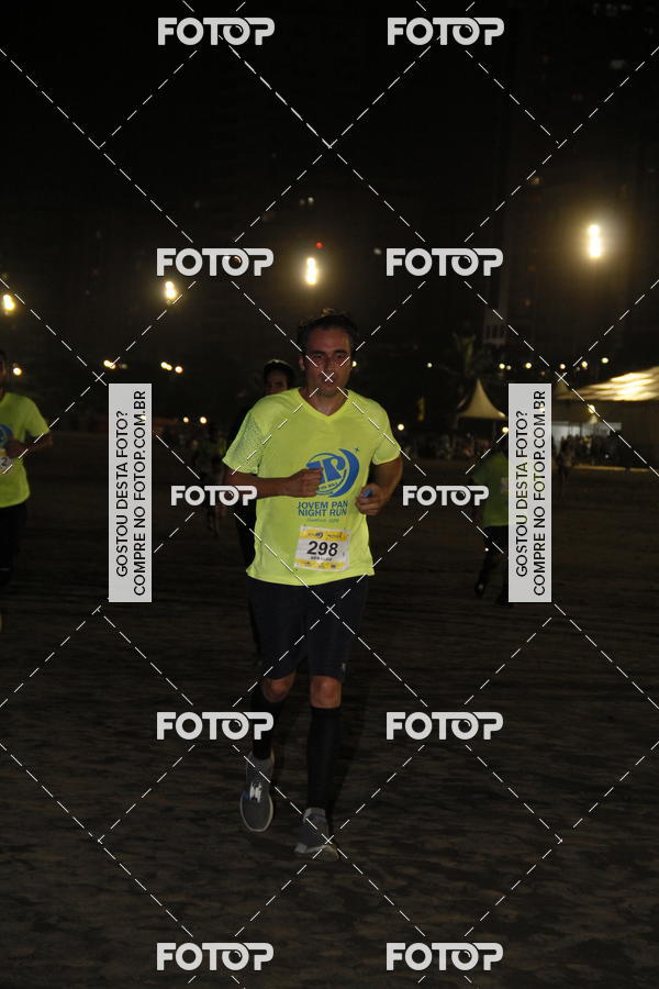 Buy your photos of the eventCircuito Jovem Pan Night Run - Etapa Santos on Fotop