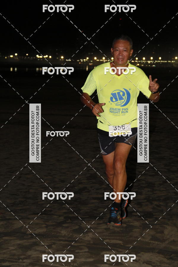 Buy your photos of the eventCircuito Jovem Pan Night Run - Etapa Santos on Fotop