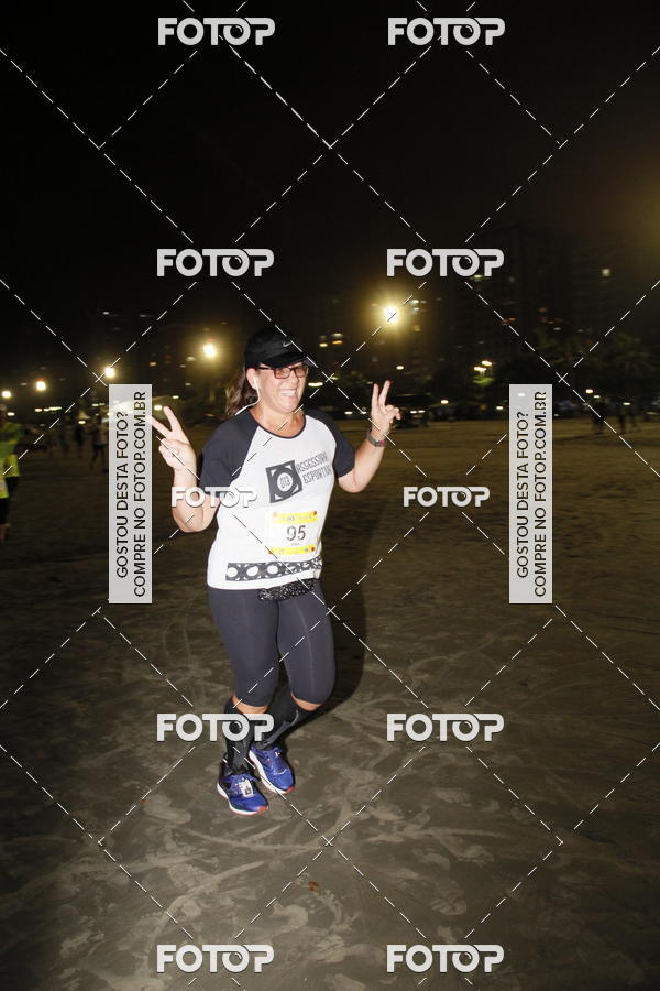 Buy your photos of the eventCircuito Jovem Pan Night Run - Etapa Santos on Fotop