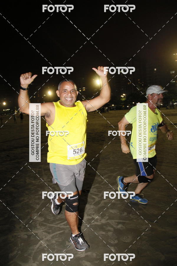 Buy your photos of the eventCircuito Jovem Pan Night Run - Etapa Santos on Fotop