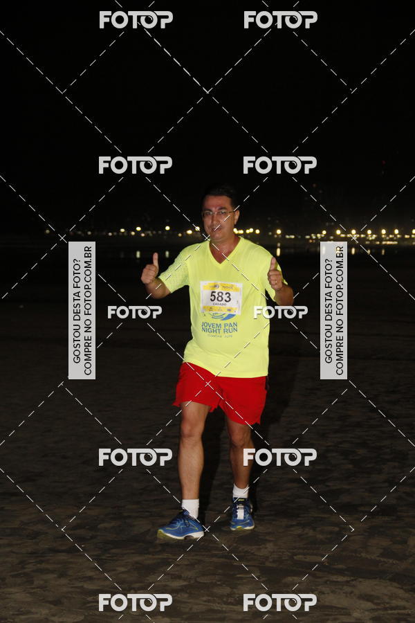 Buy your photos of the eventCircuito Jovem Pan Night Run - Etapa Santos on Fotop