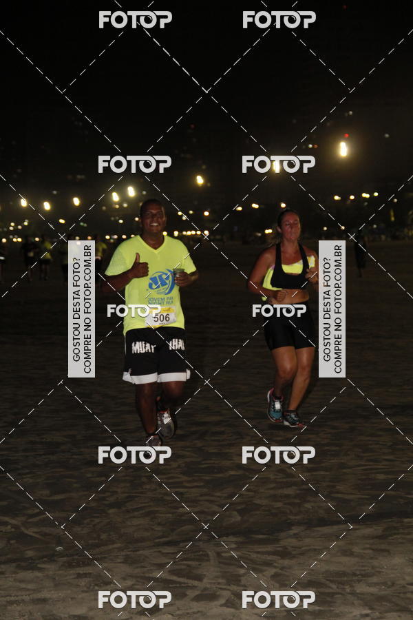 Buy your photos of the eventCircuito Jovem Pan Night Run - Etapa Santos on Fotop