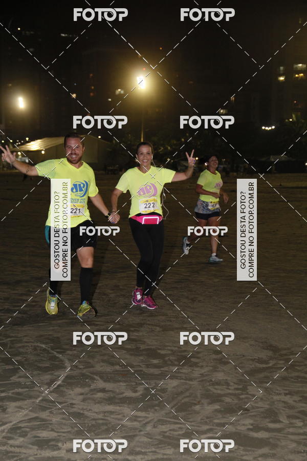 Buy your photos of the eventCircuito Jovem Pan Night Run - Etapa Santos on Fotop