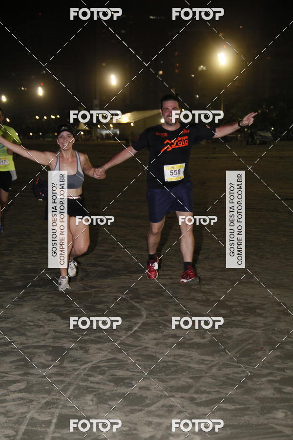 Buy your photos of the eventCircuito Jovem Pan Night Run - Etapa Santos on Fotop