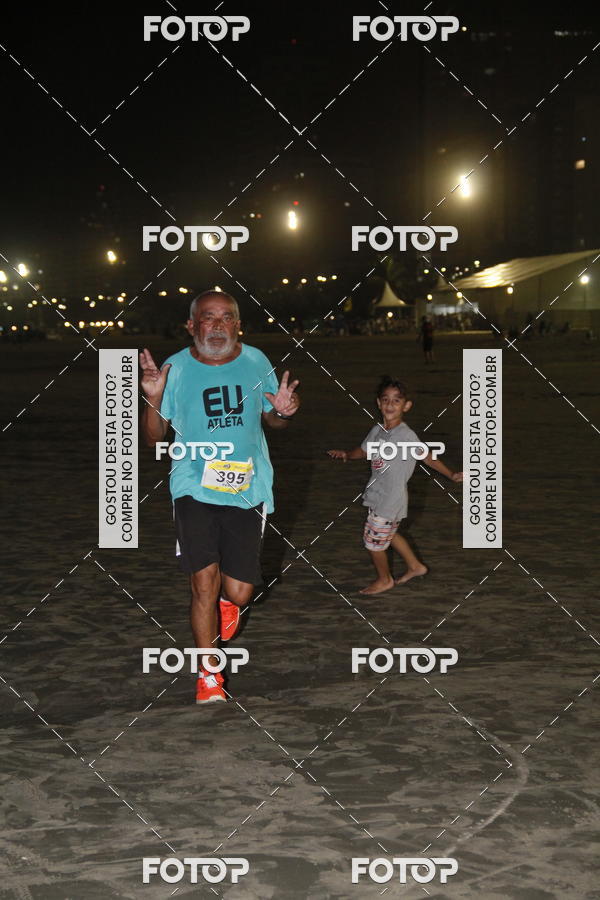 Buy your photos of the eventCircuito Jovem Pan Night Run - Etapa Santos on Fotop