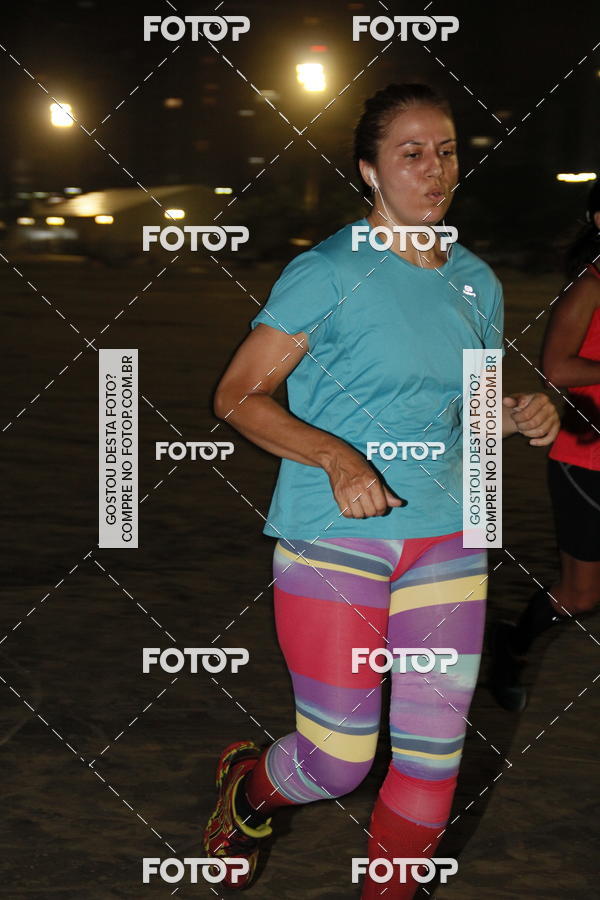 Buy your photos of the eventCircuito Jovem Pan Night Run - Etapa Santos on Fotop