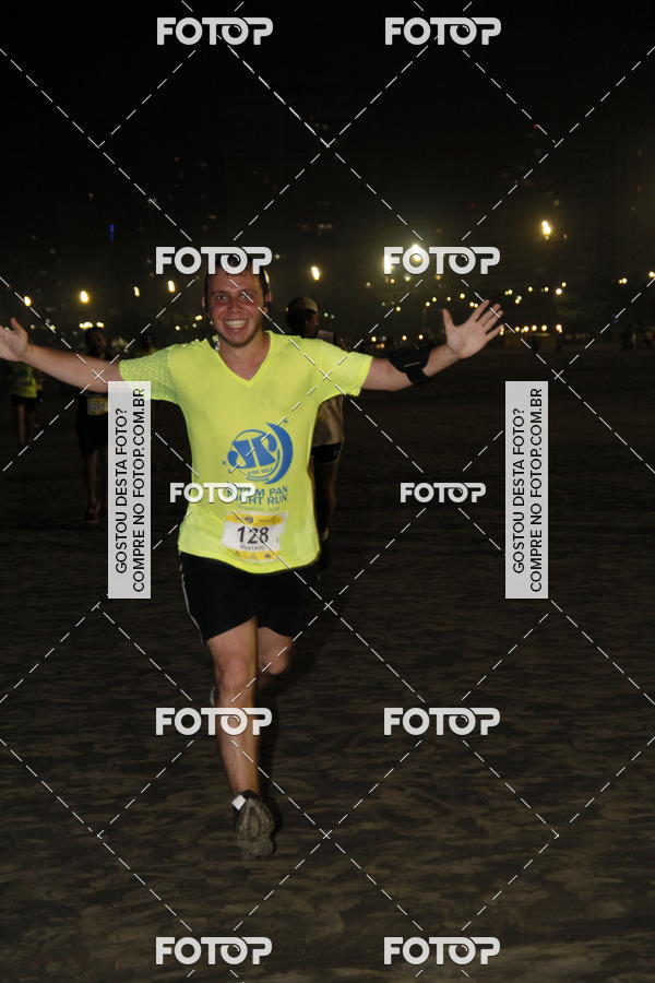 Buy your photos of the eventCircuito Jovem Pan Night Run - Etapa Santos on Fotop