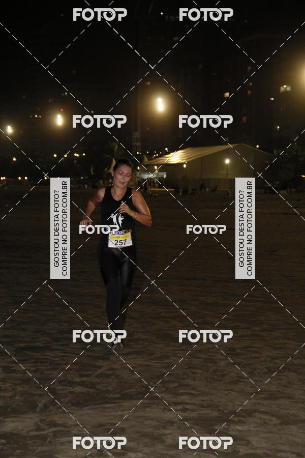 Buy your photos of the eventCircuito Jovem Pan Night Run - Etapa Santos on Fotop