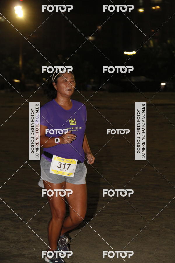 Buy your photos of the eventCircuito Jovem Pan Night Run - Etapa Santos on Fotop