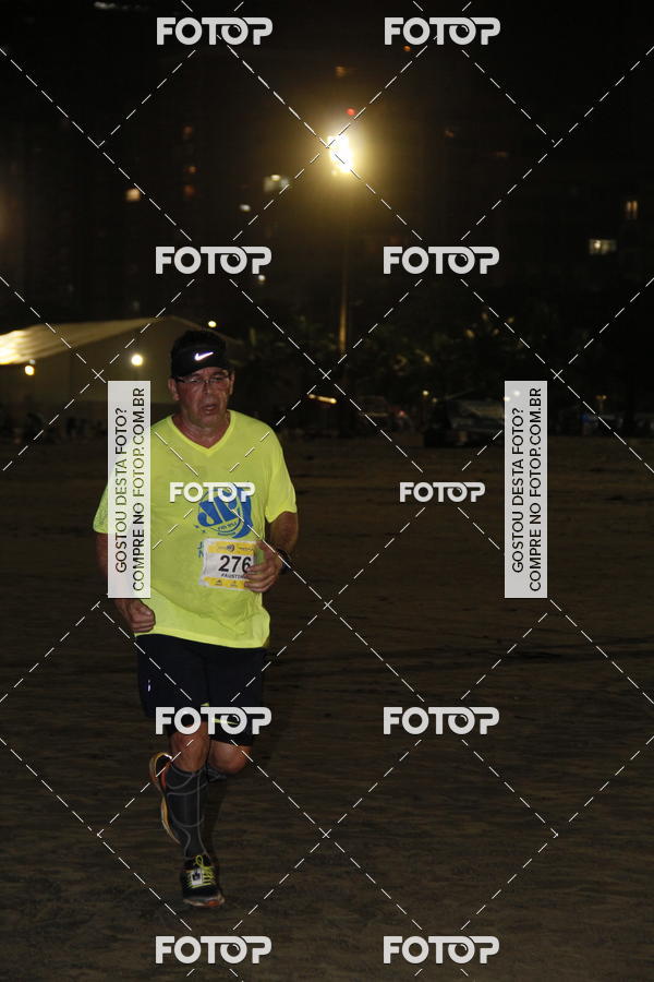 Buy your photos of the eventCircuito Jovem Pan Night Run - Etapa Santos on Fotop