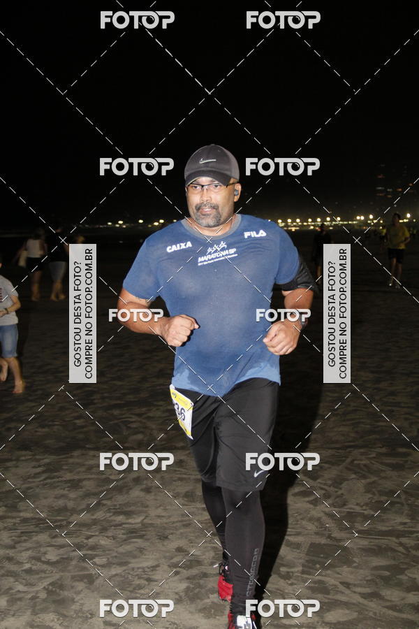 Buy your photos of the eventCircuito Jovem Pan Night Run - Etapa Santos on Fotop