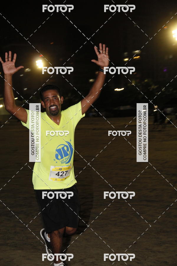 Buy your photos of the eventCircuito Jovem Pan Night Run - Etapa Santos on Fotop