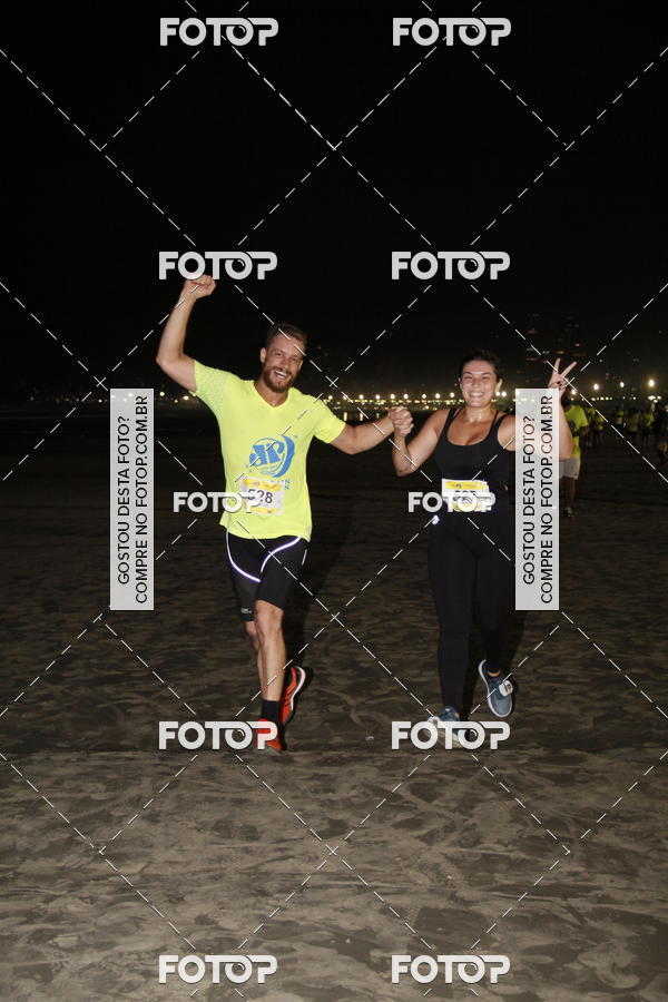 Buy your photos of the eventCircuito Jovem Pan Night Run - Etapa Santos on Fotop