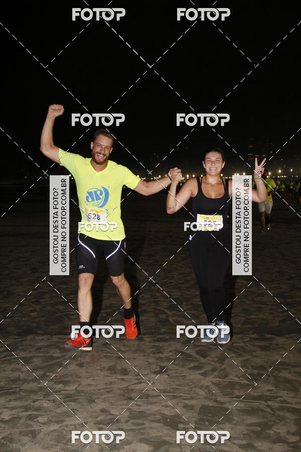Buy your photos of the eventCircuito Jovem Pan Night Run - Etapa Santos on Fotop