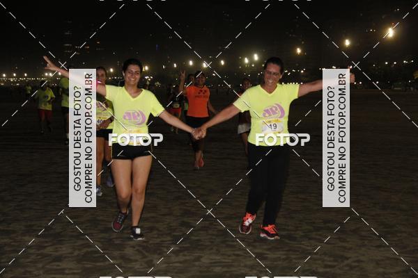 Buy your photos of the eventCircuito Jovem Pan Night Run - Etapa Santos on Fotop