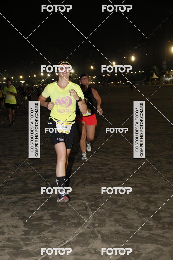 Buy your photos of the eventCircuito Jovem Pan Night Run - Etapa Santos on Fotop