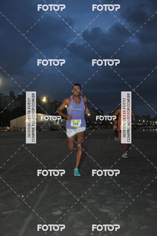 Buy your photos of the eventCircuito Jovem Pan Night Run - Etapa Santos on Fotop