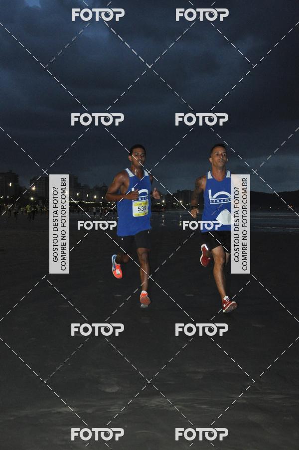 Buy your photos of the eventCircuito Jovem Pan Night Run - Etapa Santos on Fotop