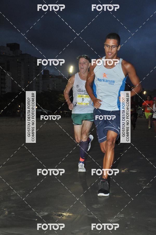 Buy your photos of the eventCircuito Jovem Pan Night Run - Etapa Santos on Fotop