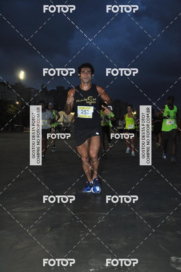 Buy your photos of the eventCircuito Jovem Pan Night Run - Etapa Santos on Fotop