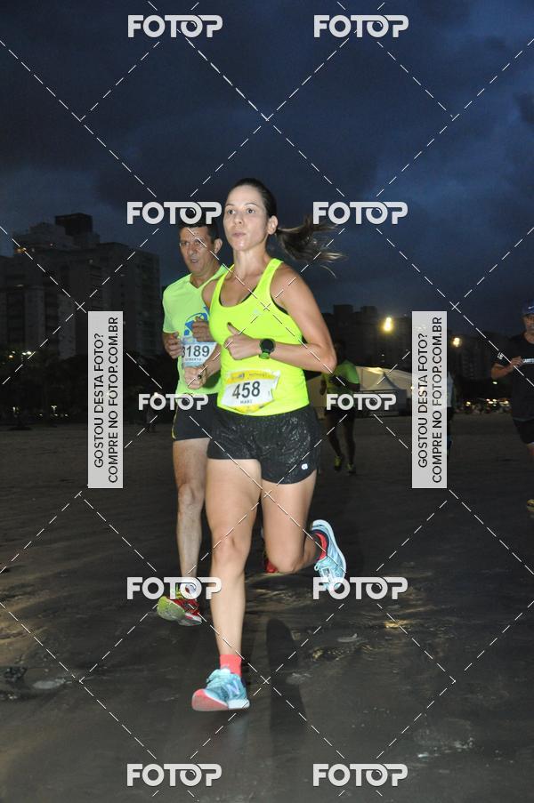 Buy your photos of the eventCircuito Jovem Pan Night Run - Etapa Santos on Fotop