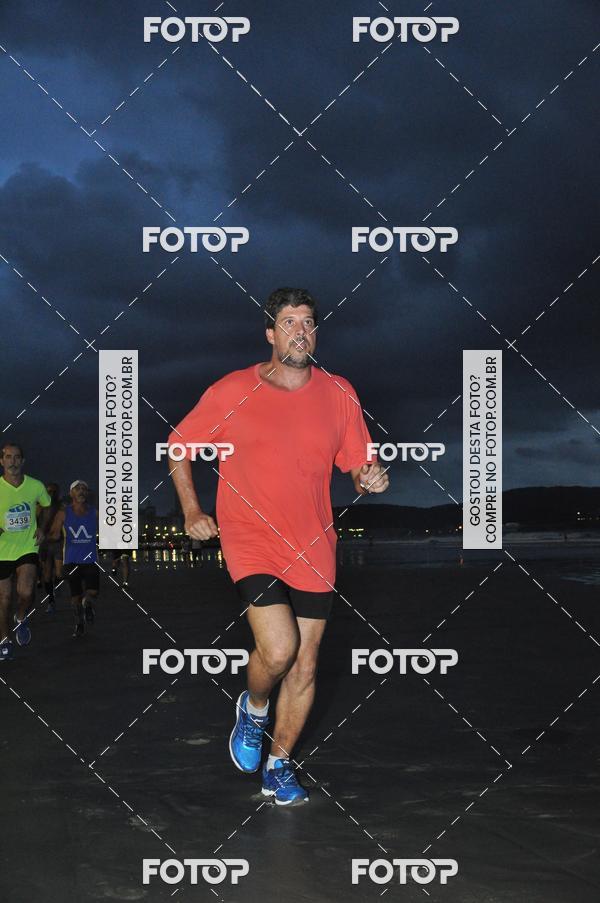 Buy your photos of the eventCircuito Jovem Pan Night Run - Etapa Santos on Fotop