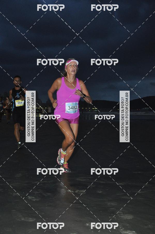 Buy your photos of the eventCircuito Jovem Pan Night Run - Etapa Santos on Fotop