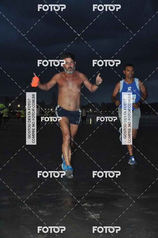 Buy your photos of the eventCircuito Jovem Pan Night Run - Etapa Santos on Fotop
