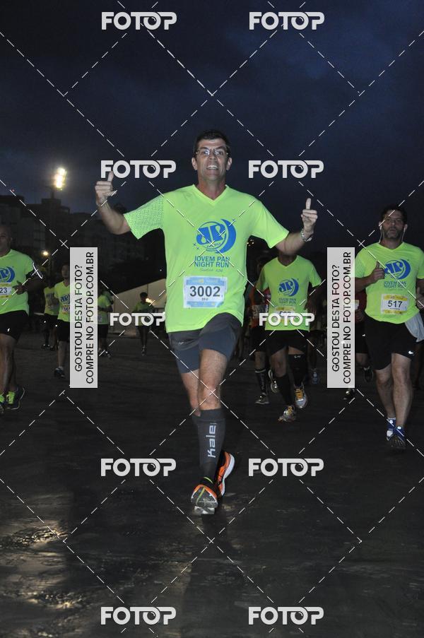 Buy your photos of the eventCircuito Jovem Pan Night Run - Etapa Santos on Fotop